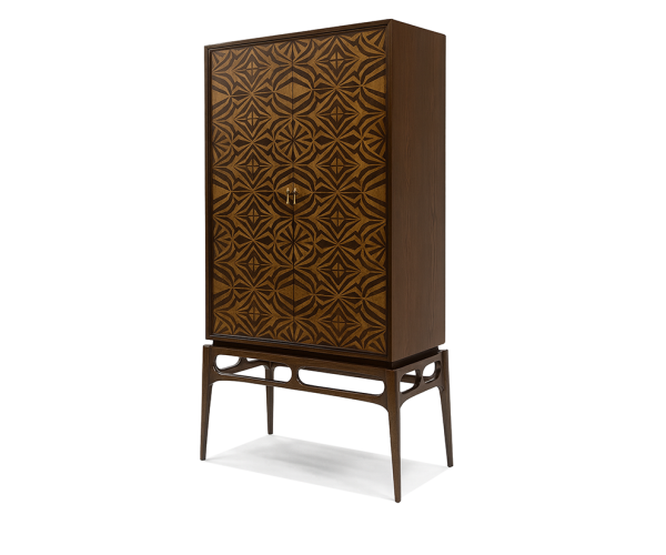 QUINN ARMOIRE2
